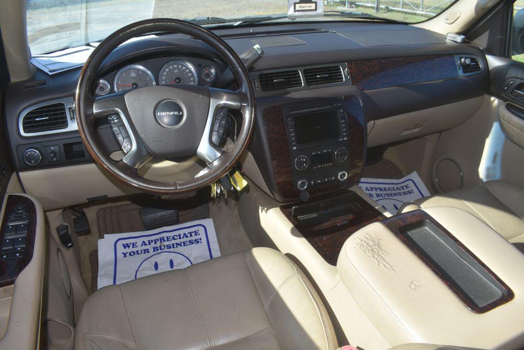 2007 GMC Yukon - $8,500